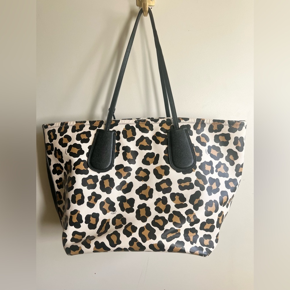 Coach Tote - Picture 2 of 12